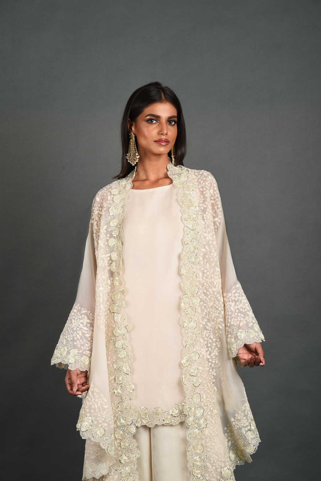 White Dancing Daisies Organza Cape