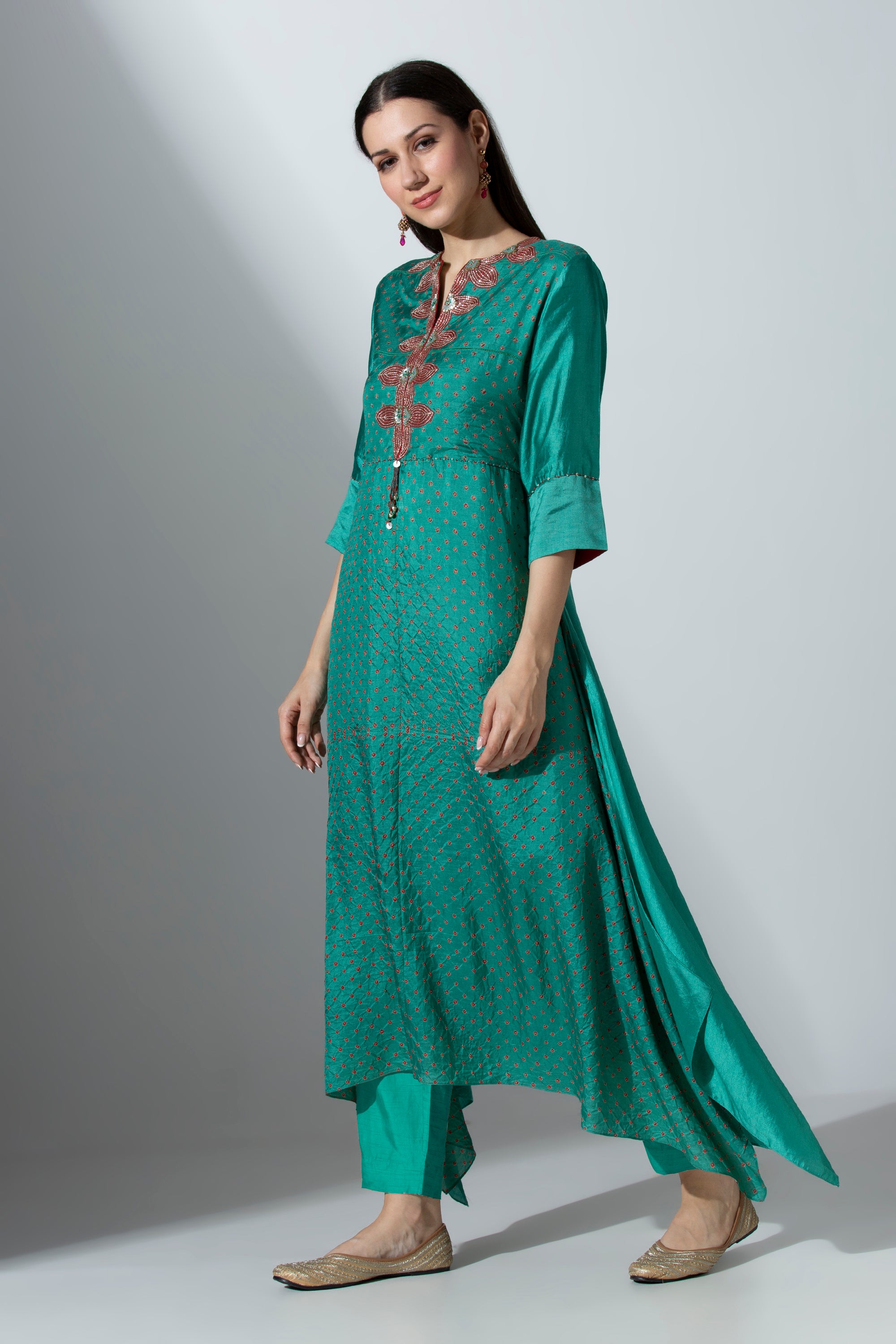 Bandhej Yoke Cut Fan Kurta With Pant