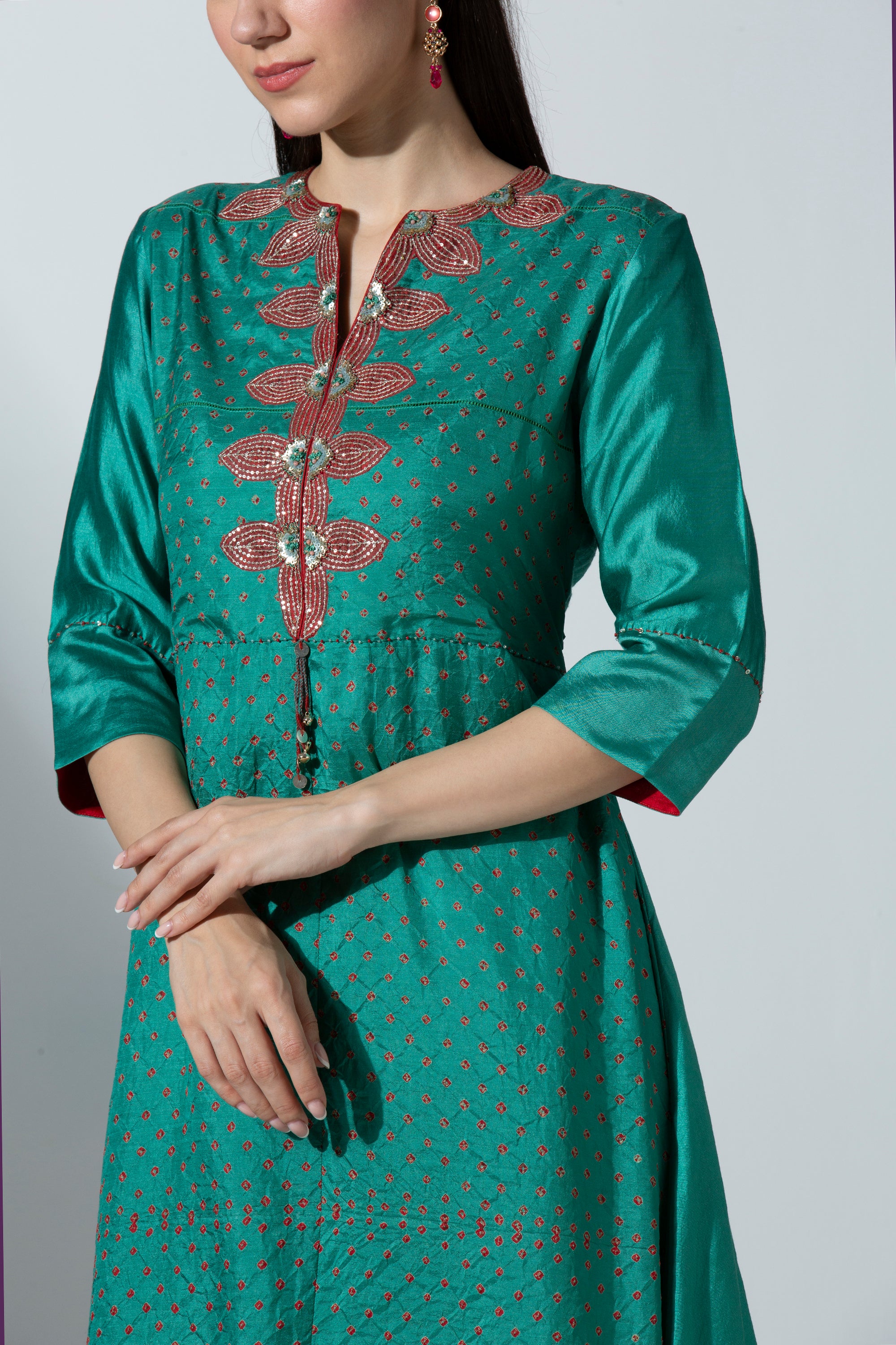 Bandhej Yoke Cut Fan Kurta With Pant