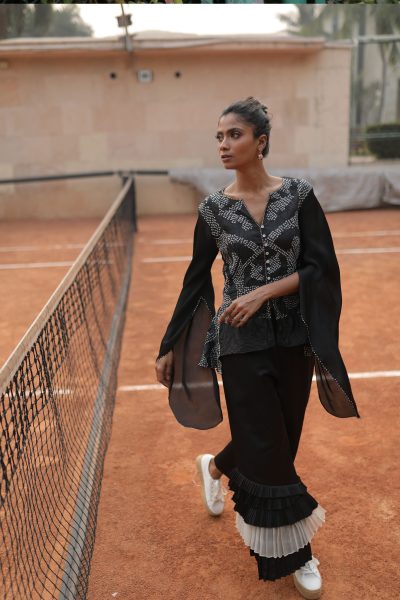 Black Bandhej Top